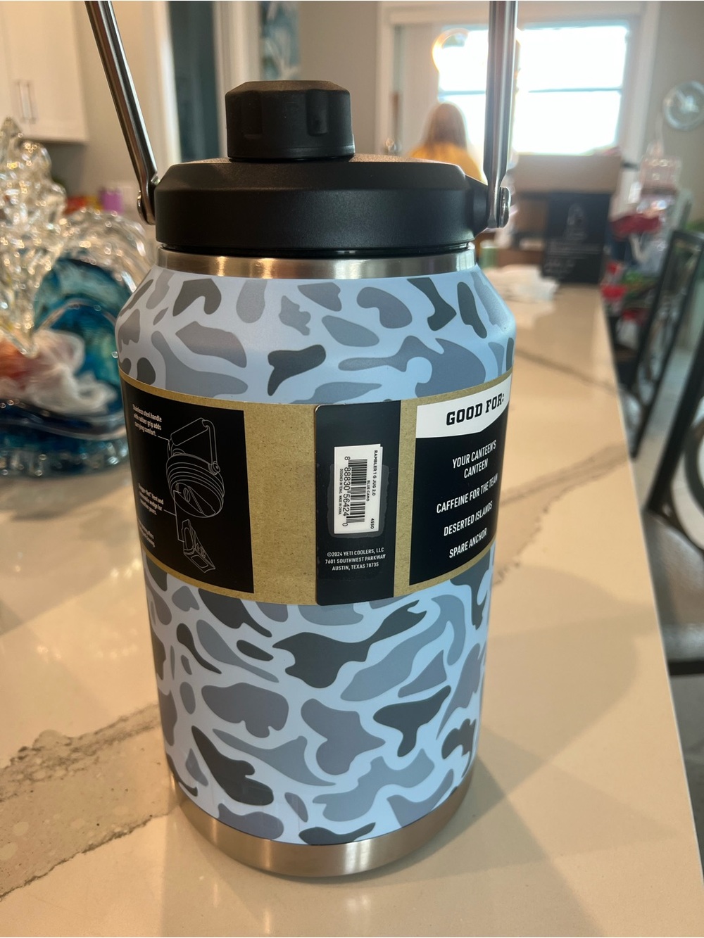 Yeti 1 gallon jug Blue Camo - Picture 2 of 2